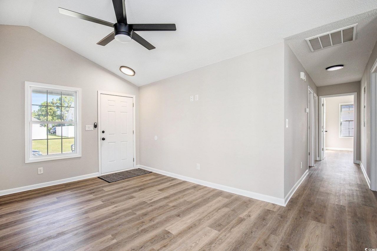 424 Wallingford Circle Photo 11