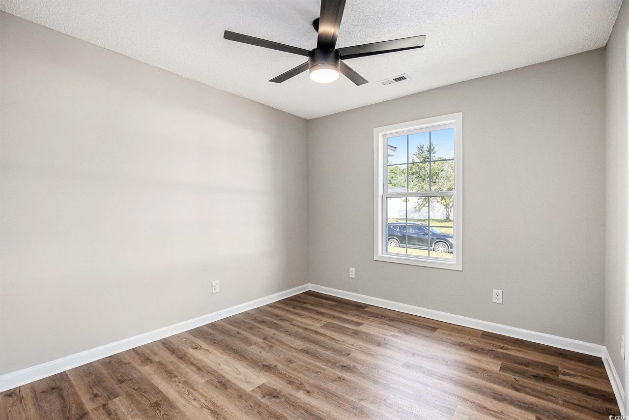 424 Wallingford Circle Photo 16