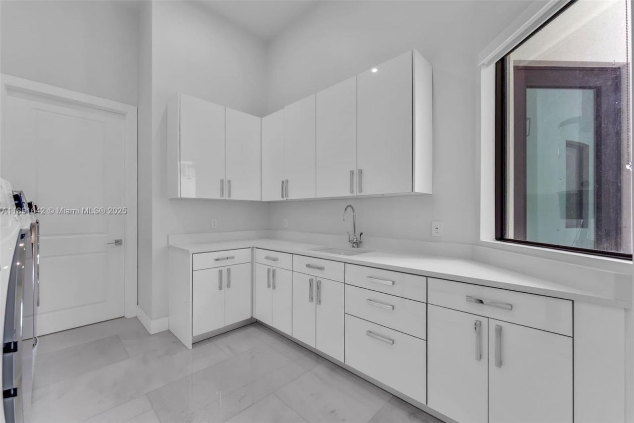 12175 SW 45th St, Miami, FL 33175 Photo