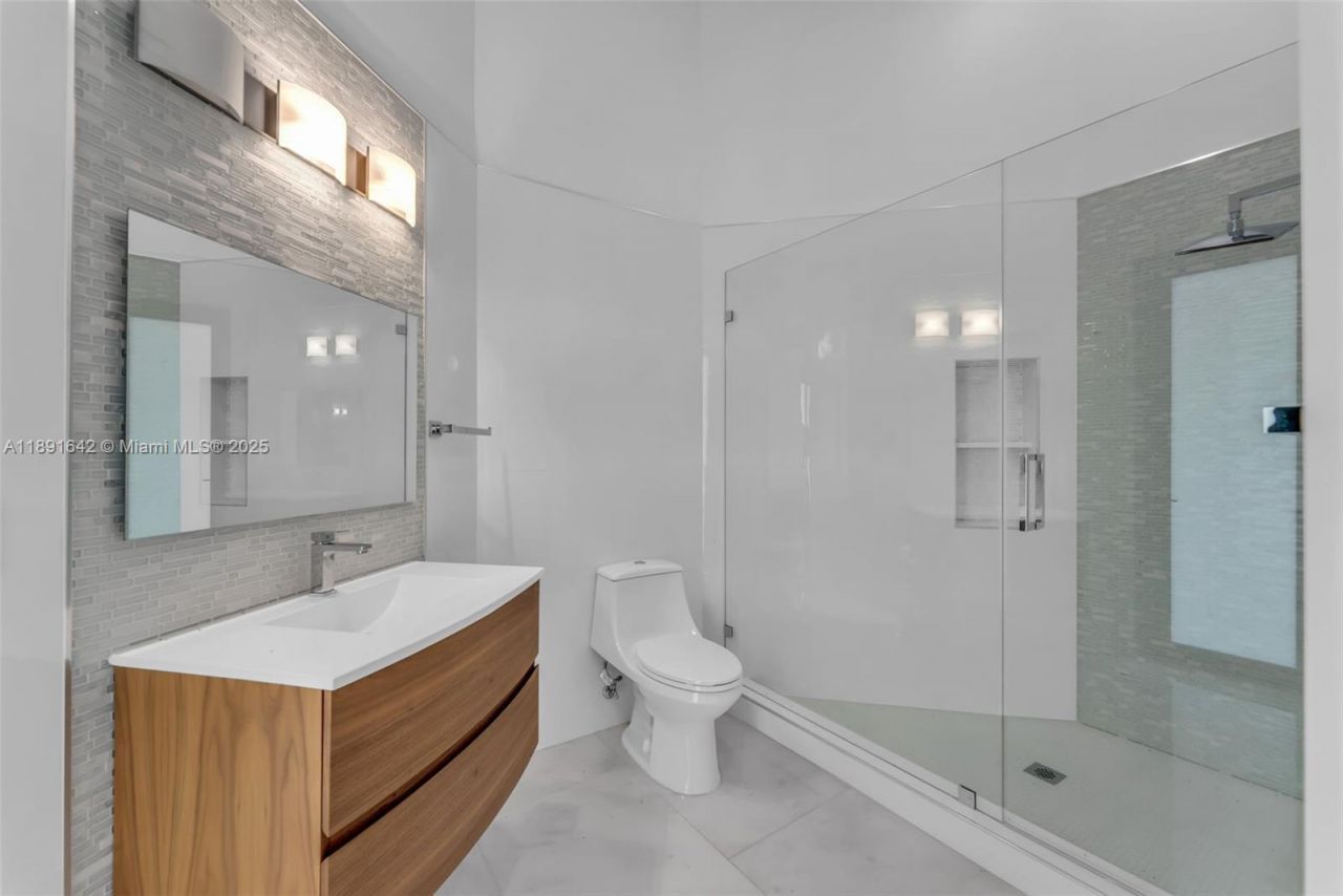 12175 SW 45th St, Miami, FL 33175 Photo