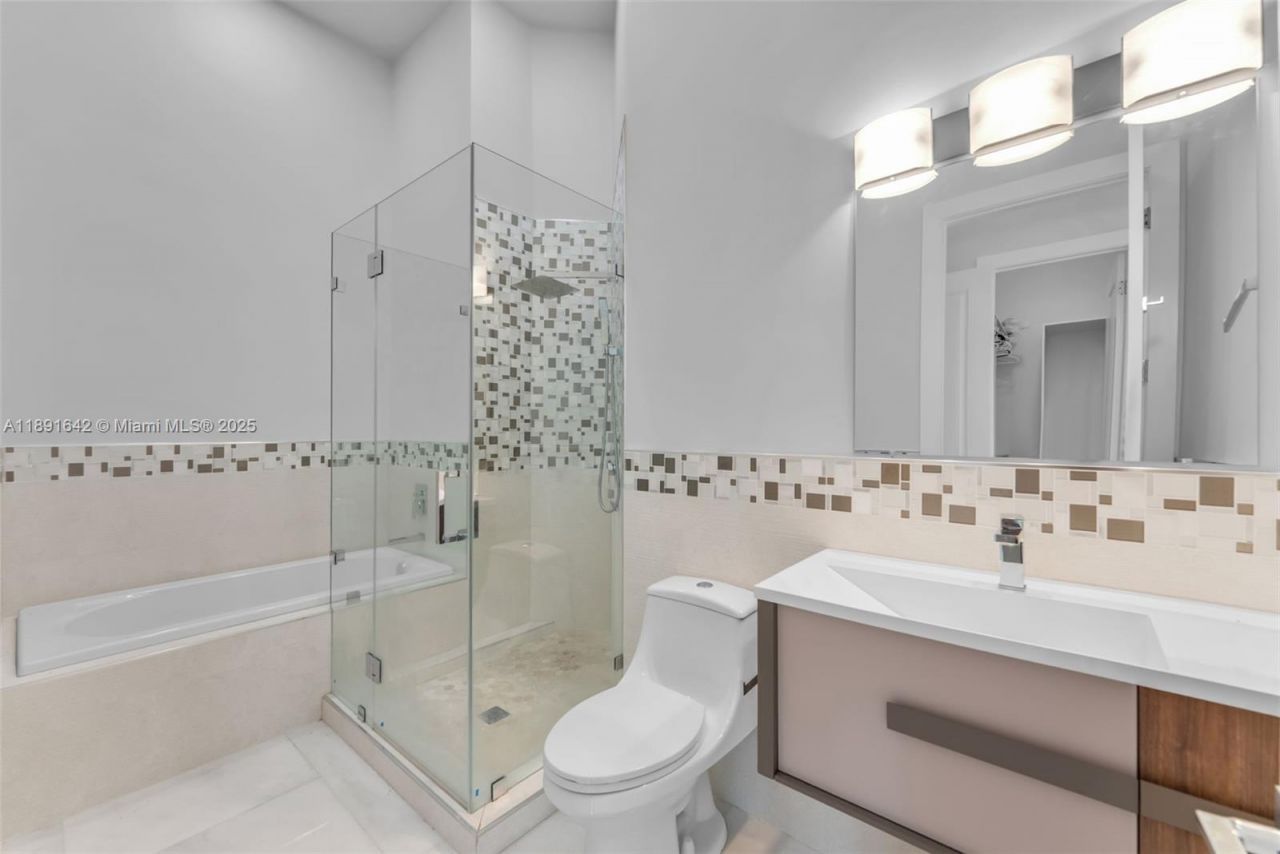 12175 SW 45th St, Miami, FL 33175 Photo