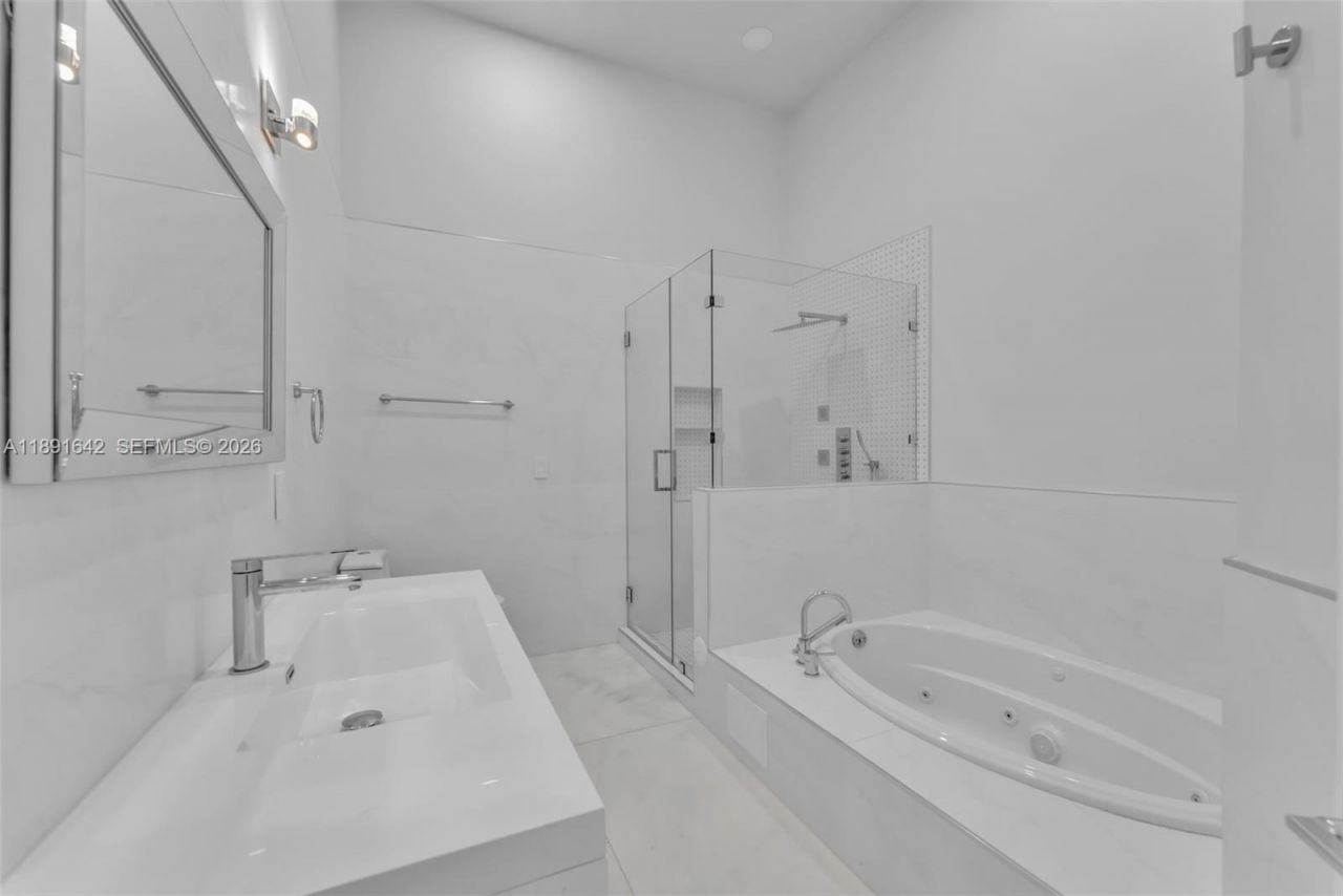 12175 SW 45th St, Miami, FL 33175 Photo