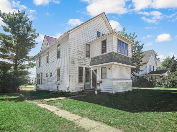 123 W Waupansie Street, Dwight, IL 60420