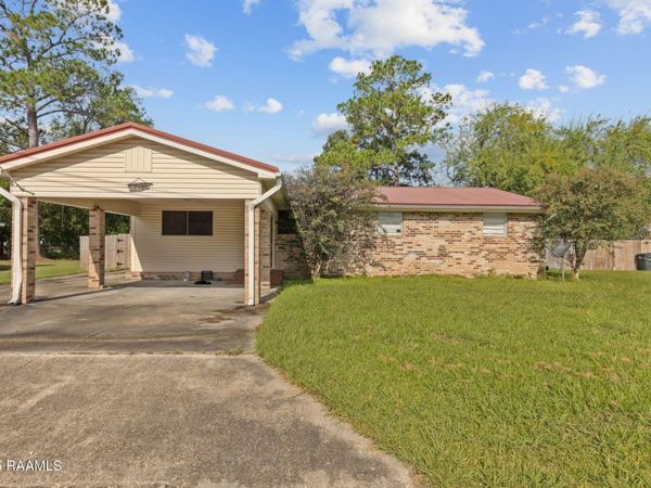 111 Maple Street, New Iberia, LA 70560