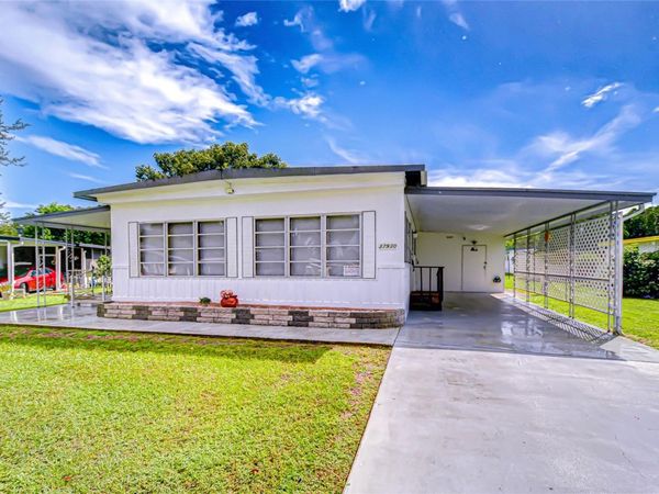 37930 DATE PALM DRIVE, ZEPHYRHILLS, FL 33542