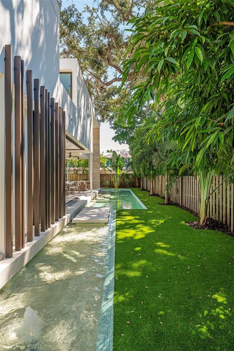 1642 Bahia Vista Street, Sarasota, FL 34239 Photo