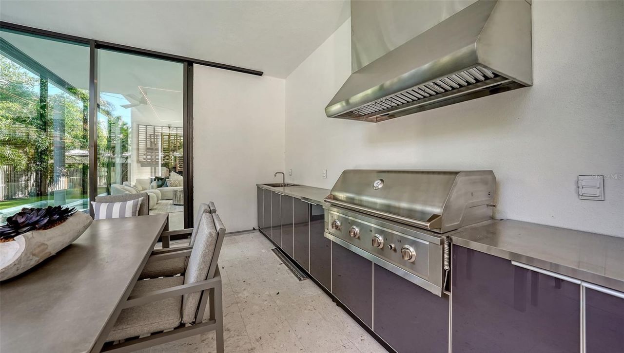 1642 Bahia Vista Street, Sarasota, FL 34239 Photo