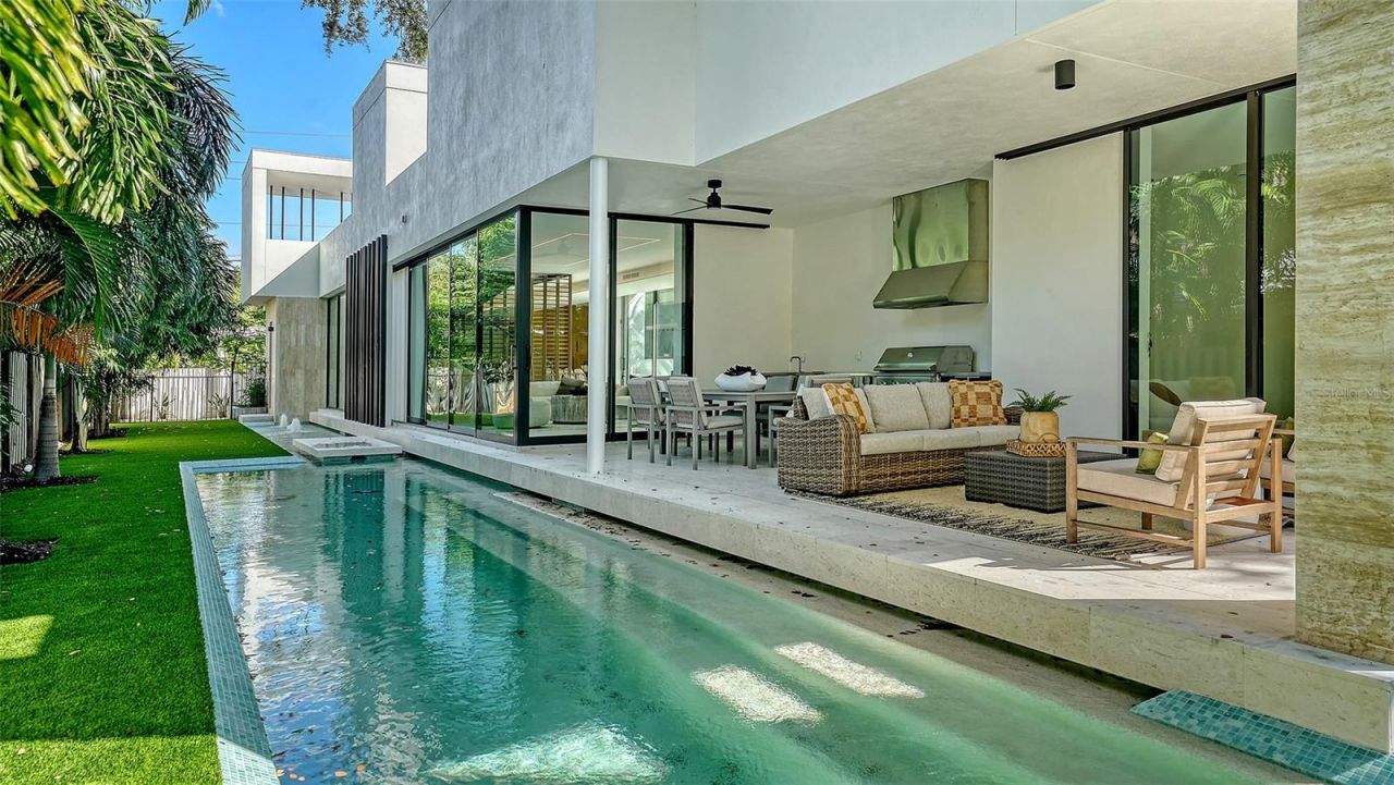 1642 Bahia Vista Street, Sarasota, FL 34239 Photo