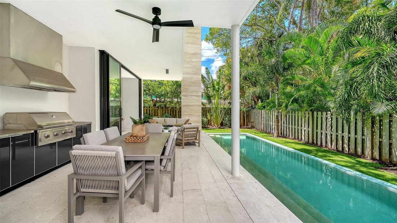 1642 Bahia Vista Street, Sarasota, FL 34239 Photo