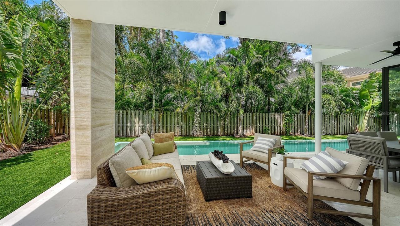 1642 Bahia Vista Street, Sarasota, FL 34239 Photo