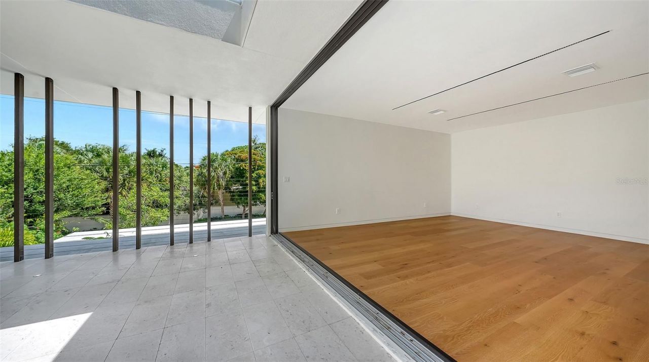 1642 Bahia Vista Street, Sarasota, FL 34239 Photo