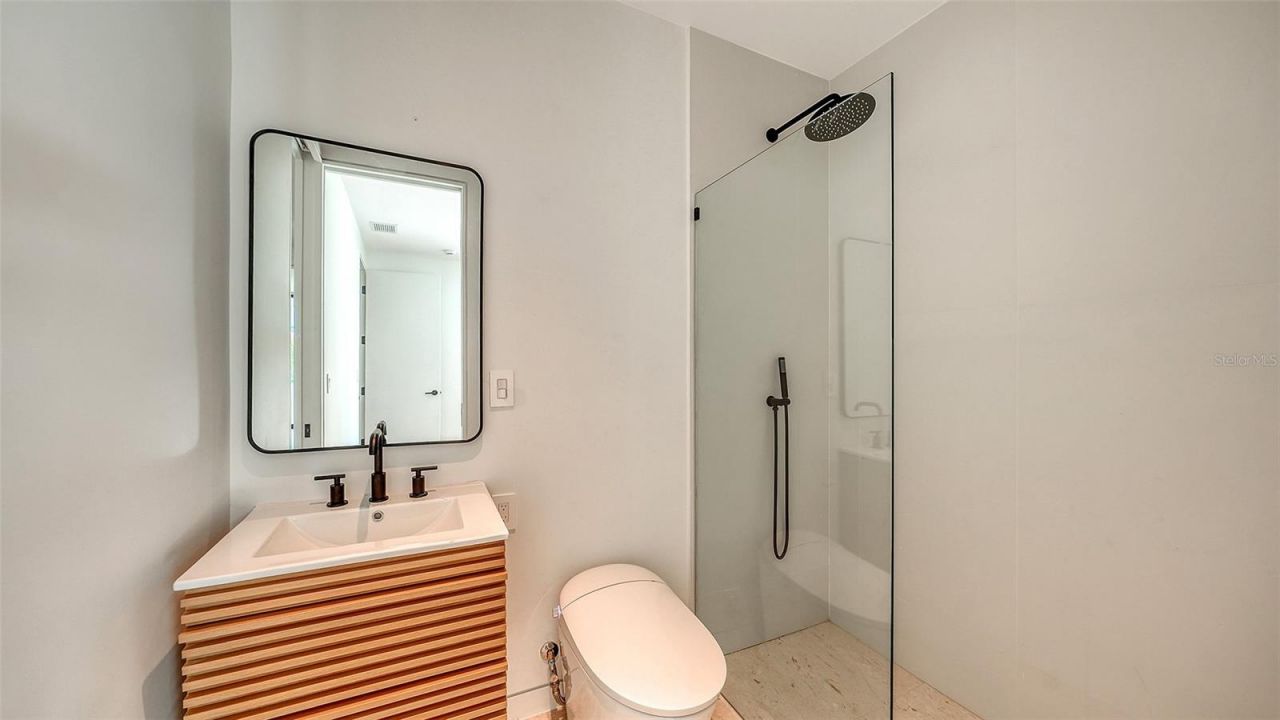1642 Bahia Vista Street, Sarasota, FL 34239 Photo