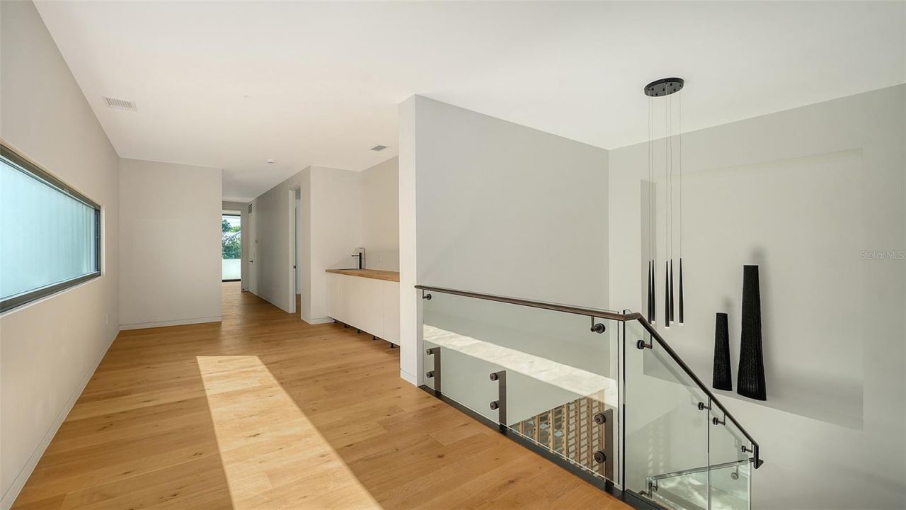 1642 Bahia Vista Street, Sarasota, FL 34239 Photo