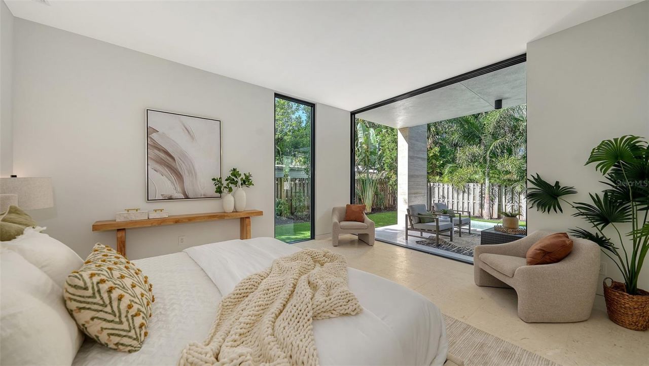 1642 Bahia Vista Street, Sarasota, FL 34239 Photo