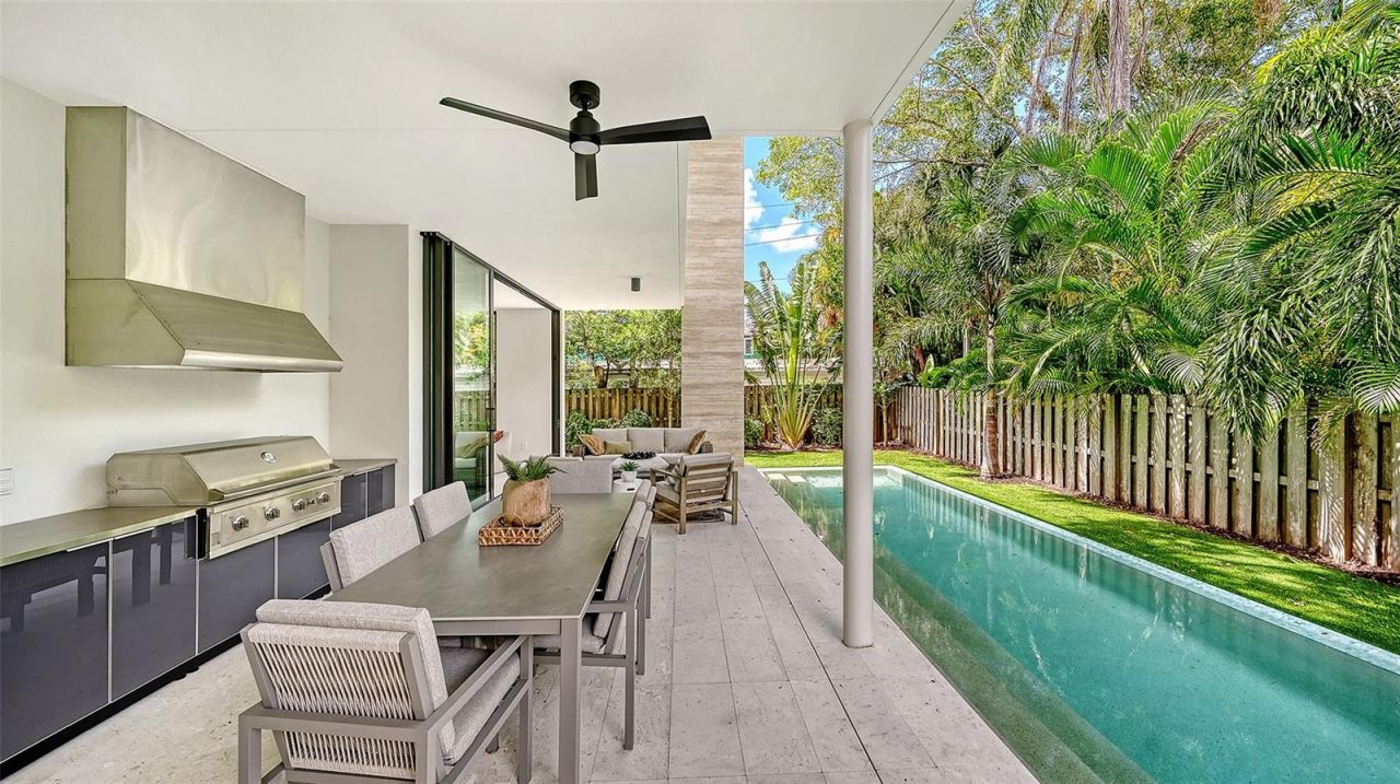 1642 Bahia Vista Street, Sarasota, FL 34239 Photo