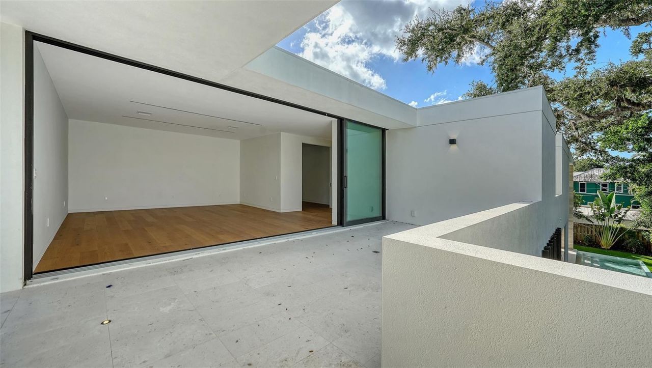 1642 Bahia Vista Street, Sarasota, FL 34239 Photo