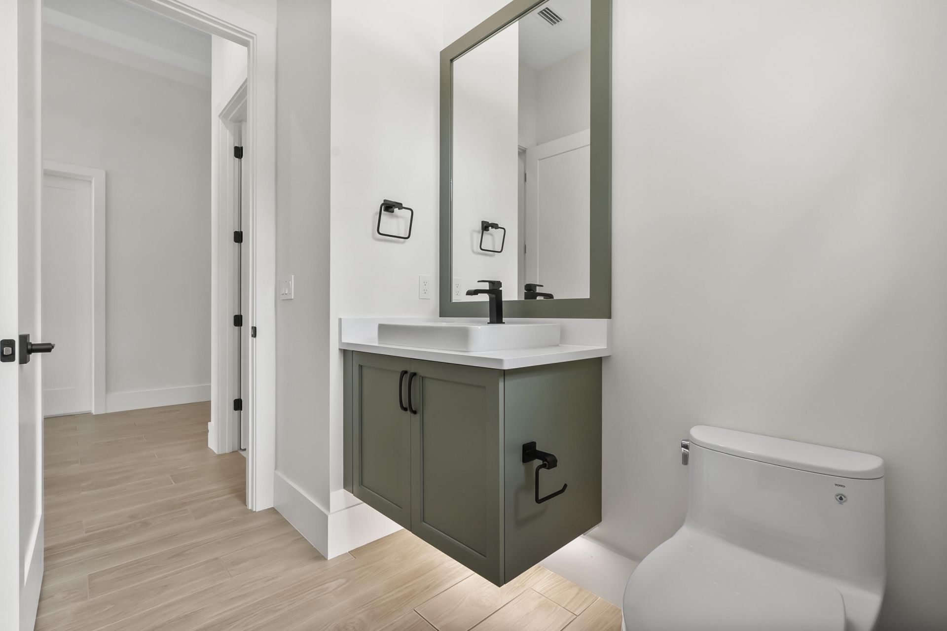 9160 Seaglass Court, Vero Beach, FL 32963 Photo