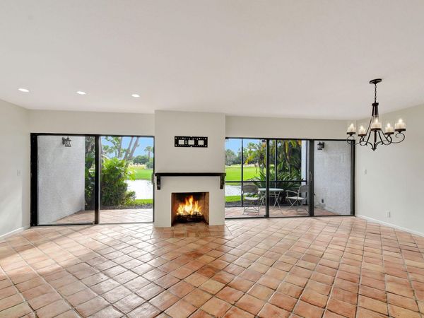 1906 Presidential Way, Unit 1-C, West Palm Beach, FL 33401