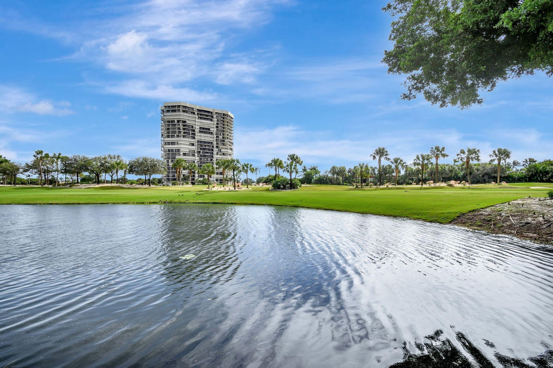 1906 Presidential Way, Unit 1-C, West Palm Beach, FL 33401 Photo