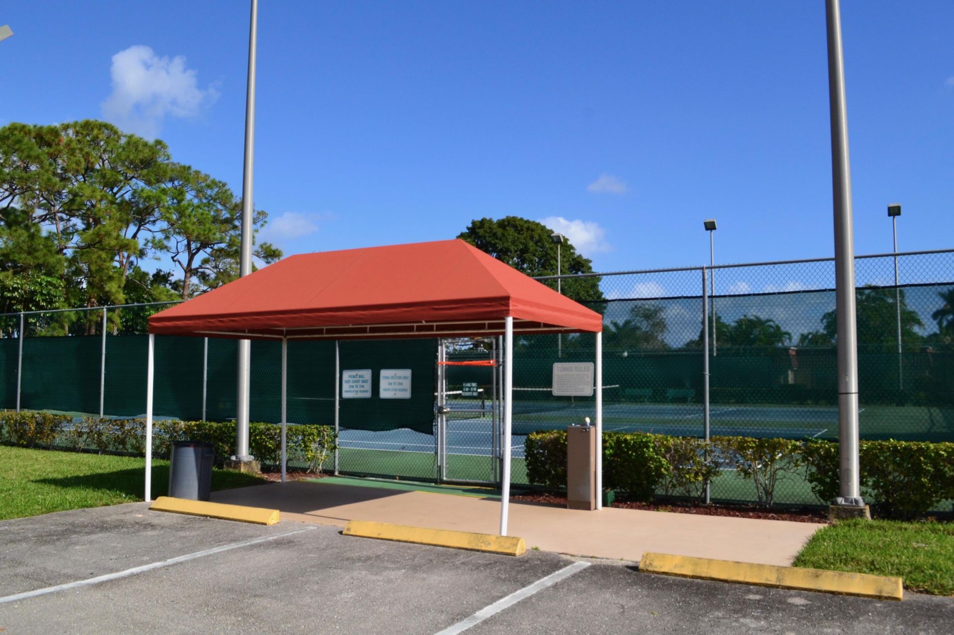 570 Laconia Circle, Lake Worth, FL 33467 Photo