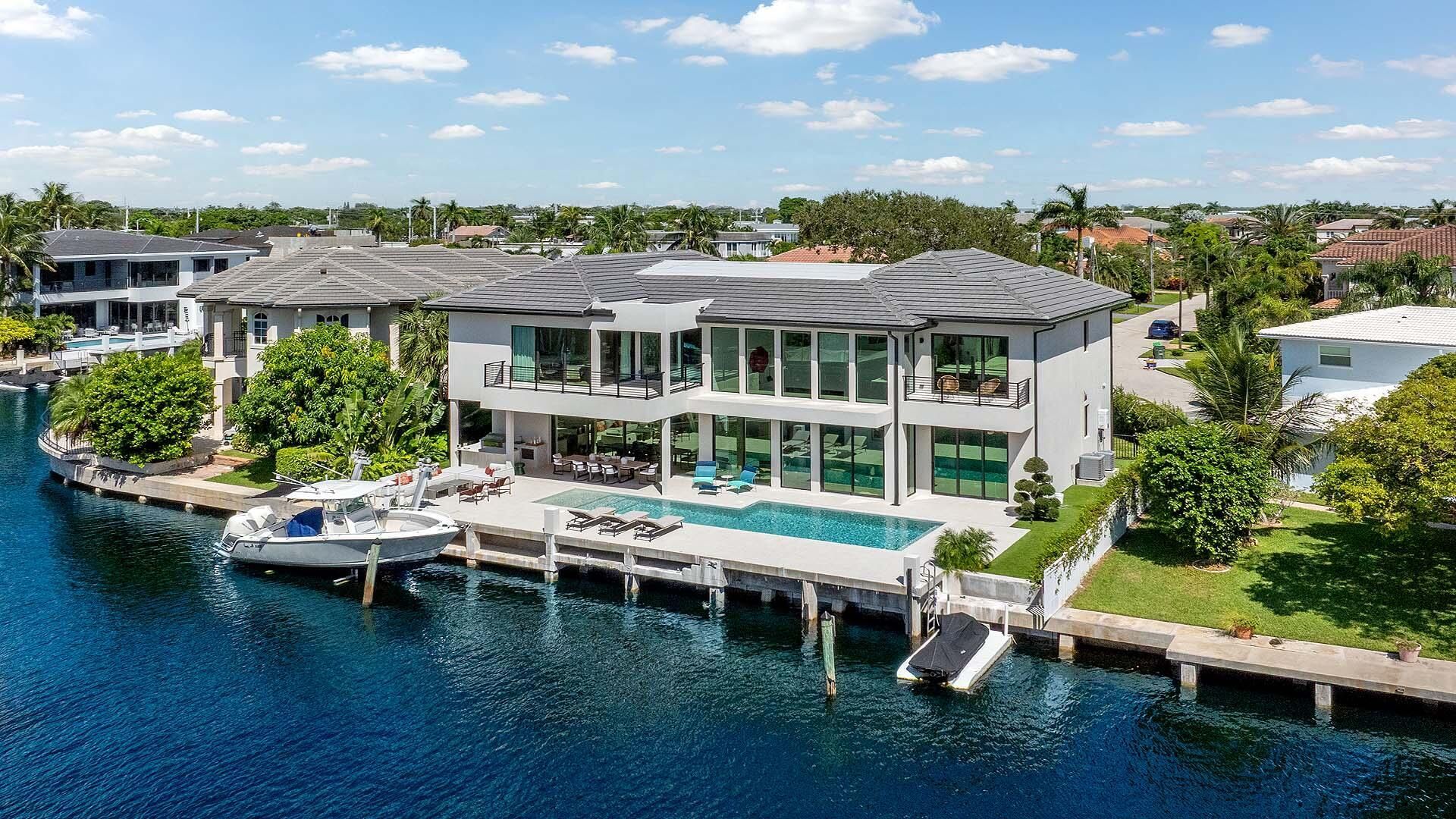 2900 NE 7th Drive, Boca Raton, FL 33431 Photo