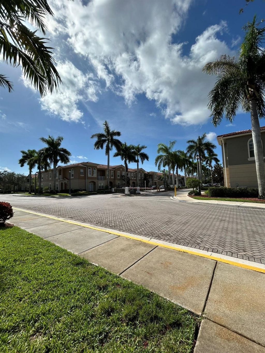 9065 Plymouth Place, Unit 9065, Tamarac, FL 33321 Photo