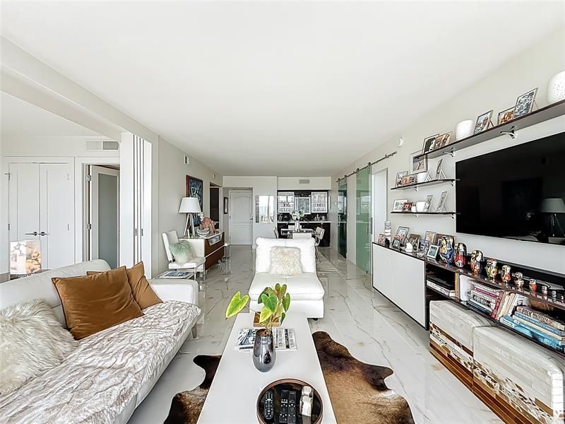 3625 N Country Club Drive, Unit 1204, Aventura, FL 33180 Photo