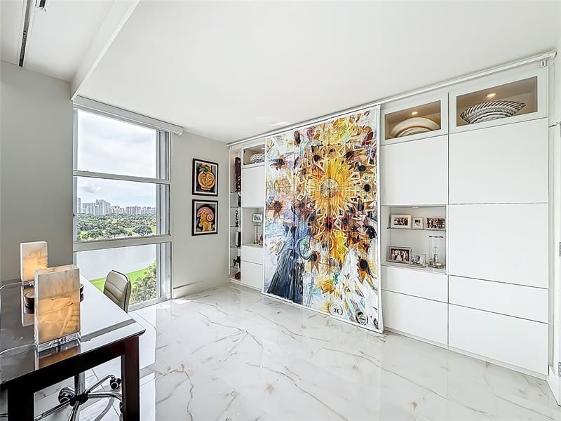 3625 N Country Club Drive, Unit 1204, Aventura, FL 33180 Photo