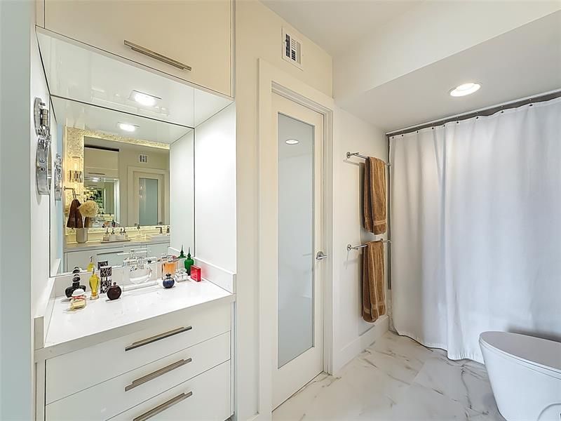 3625 N Country Club Drive, Unit 1204, Aventura, FL 33180 Photo