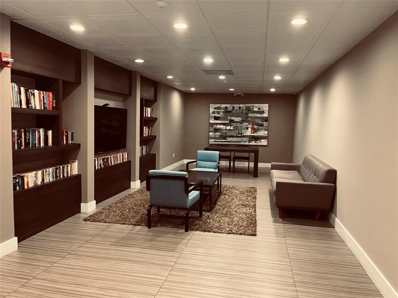 3625 N Country Club Drive, Unit 1204, Aventura, FL 33180 Photo