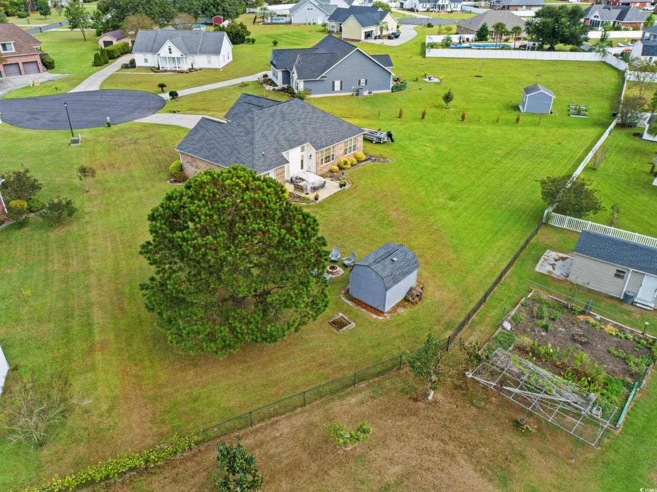 908 Saint James Ct. Photo 35