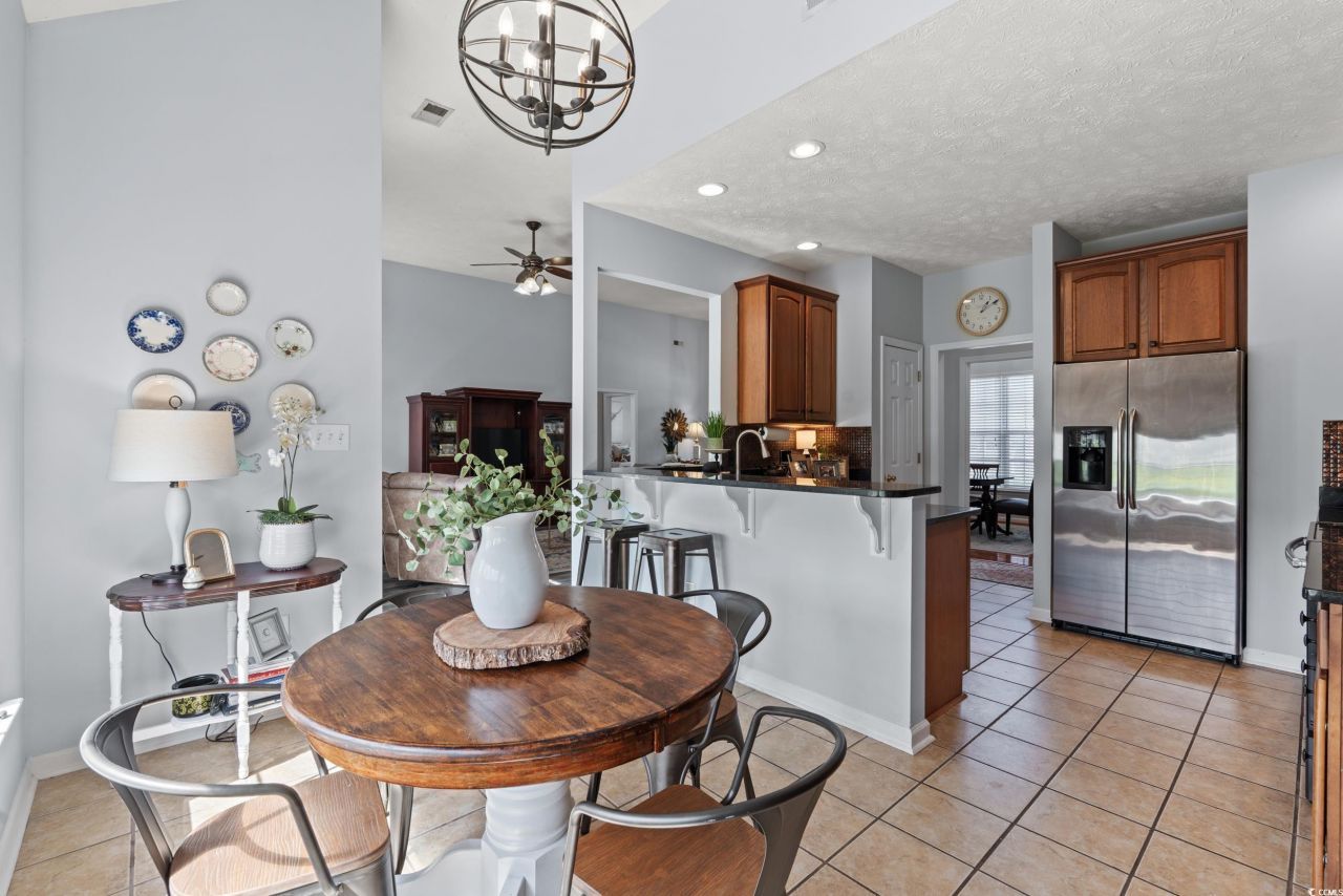 908 Saint James Ct. Photo 8