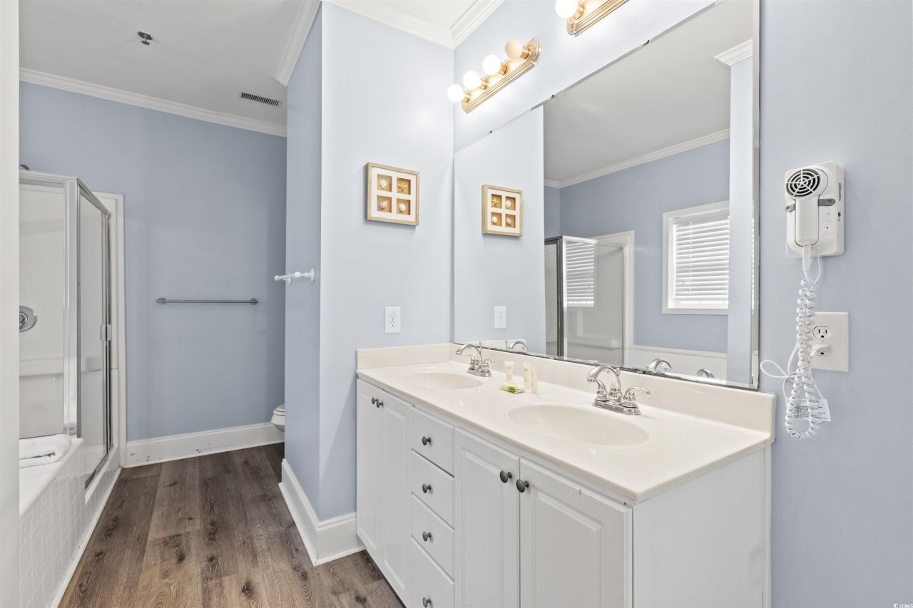 400 Hillside Dr. S Photo 11