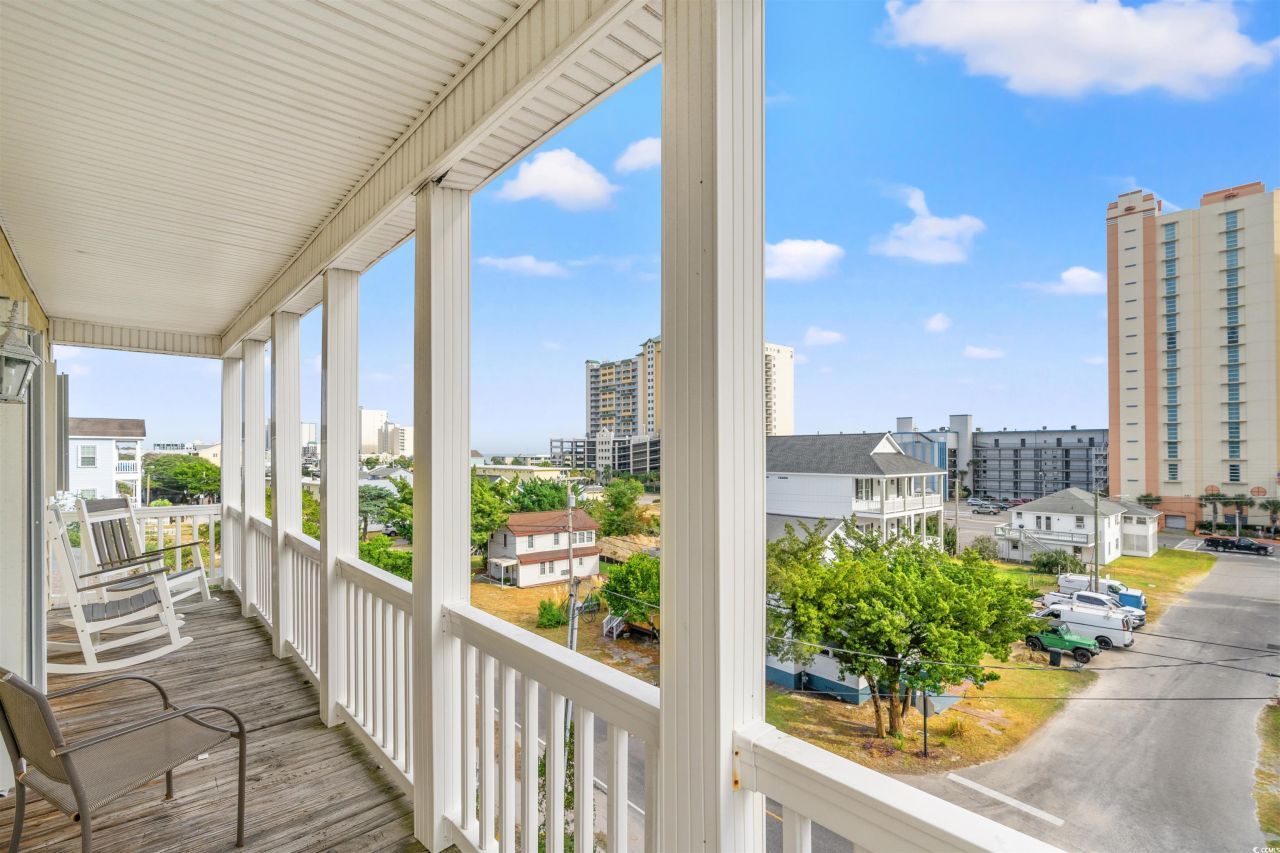 400 Hillside Dr. S Photo 24