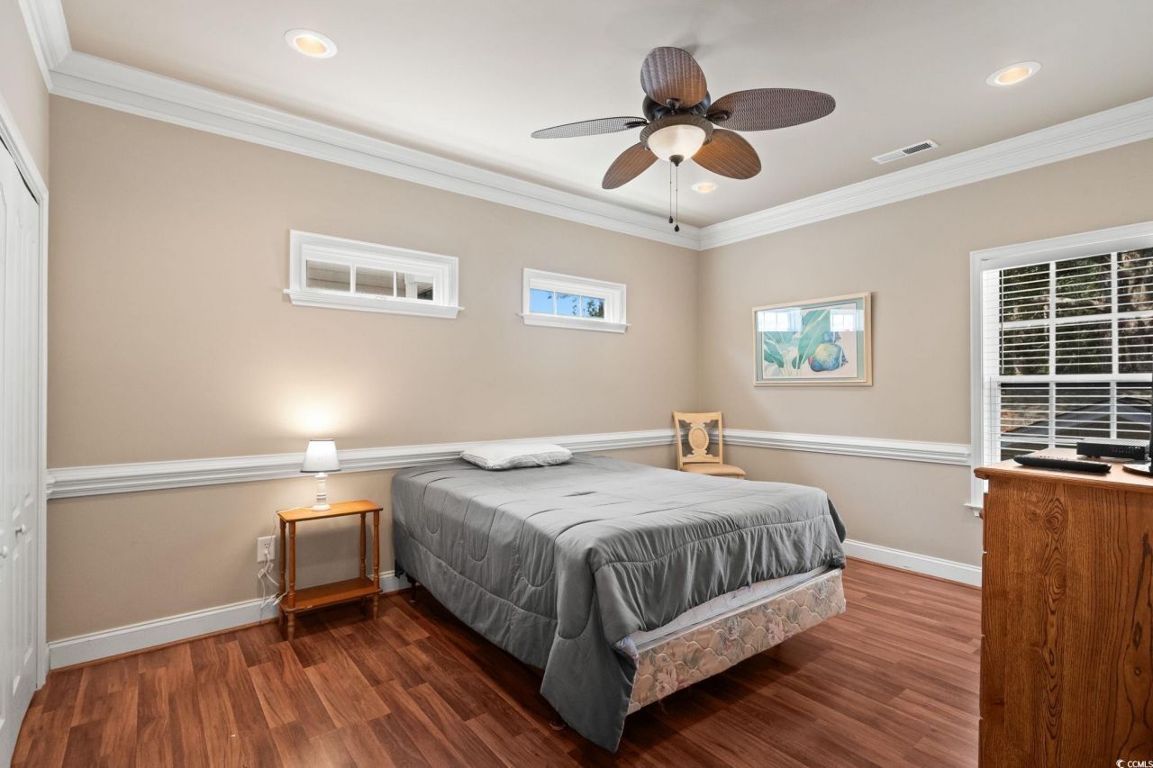 6001-1850 S Kings Hwy. Photo 16