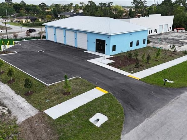 121 GRETCHEN AVE S, LEHIGH ACRES, FL 33973