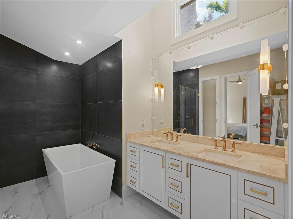 2140 Harlans Run, Naples, FL 34105 Photo