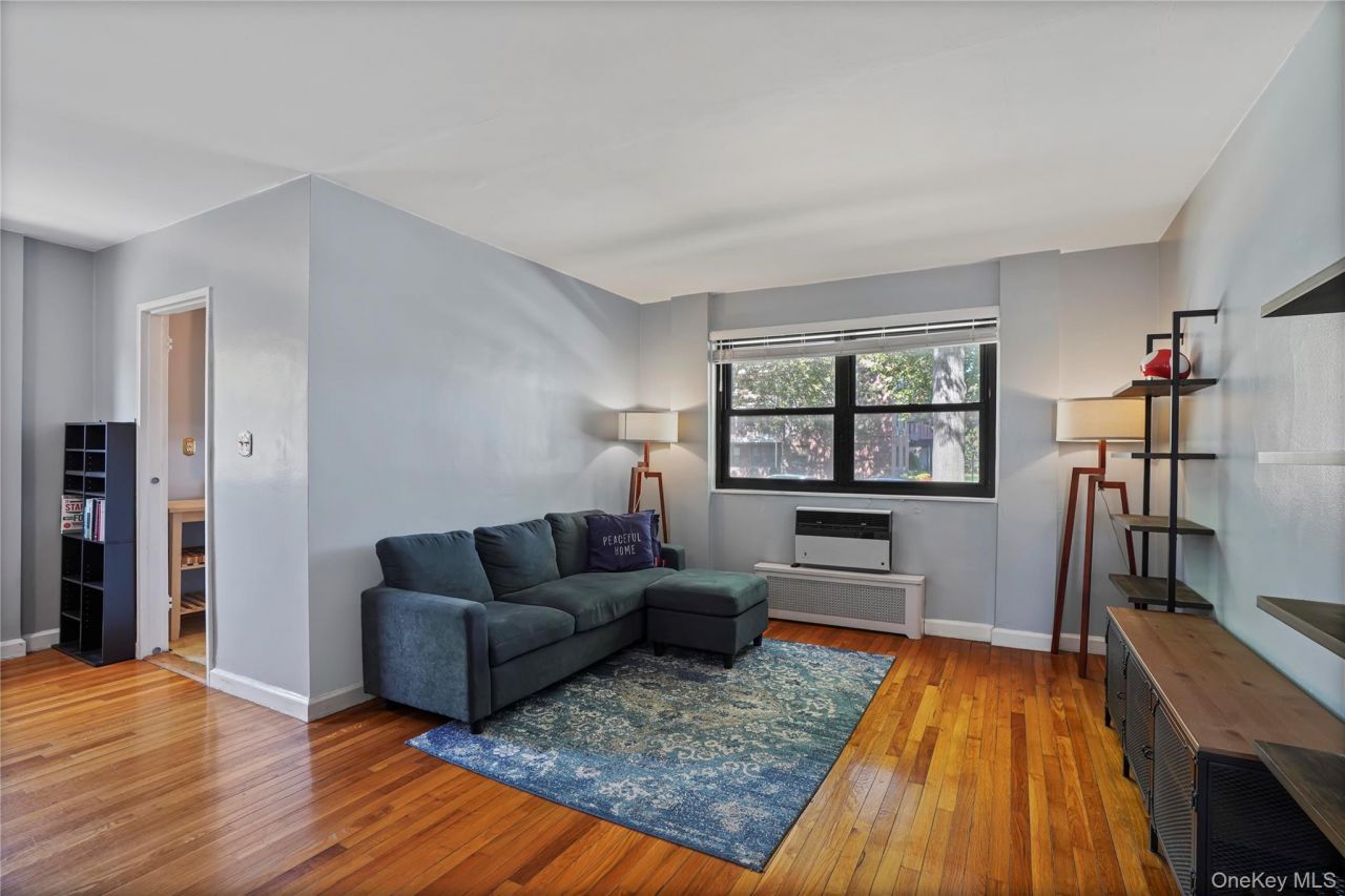 84-18 155th Avenue, Unit 1R, Howard Beach, NY 11414 Main Photo