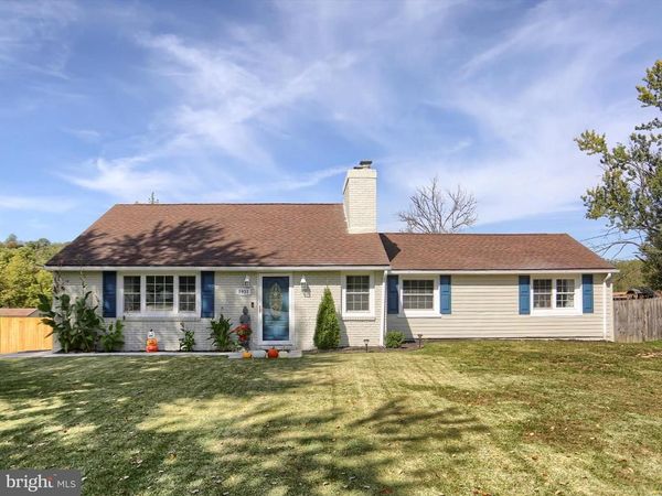 5931 YORK ROAD, SPRING GROVE, PA 17362