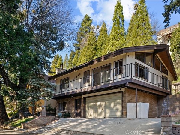22348 Glenwood, Crestline, CA 92325