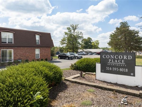 11542 Concord Village Avenue, St Louis, MO 63128