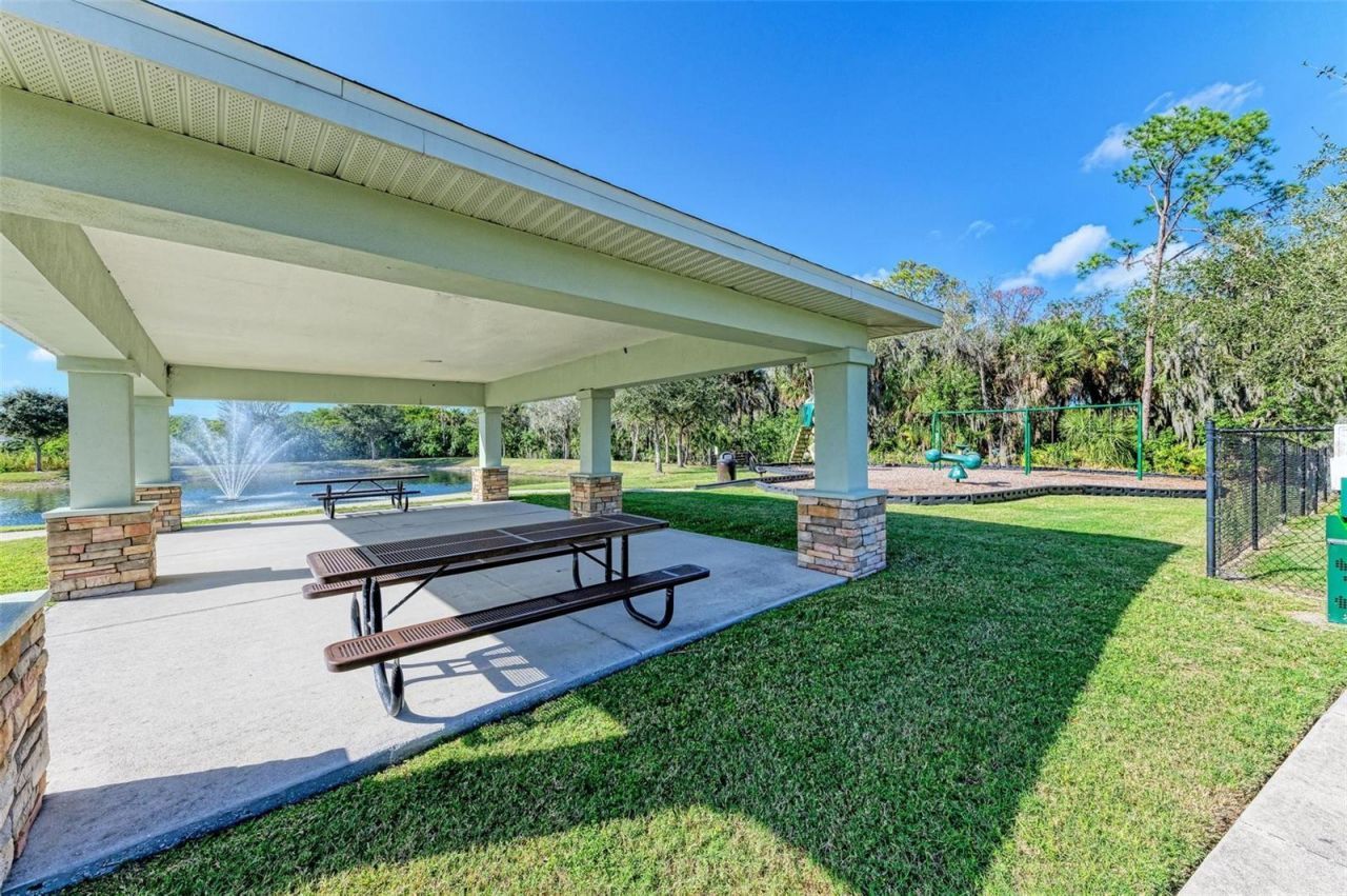 123 San Avellino Court, Bradenton, FL 34208 Photo