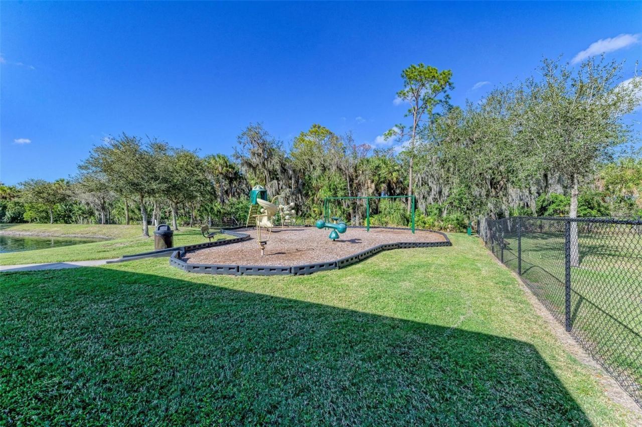 123 San Avellino Court, Bradenton, FL 34208 Photo