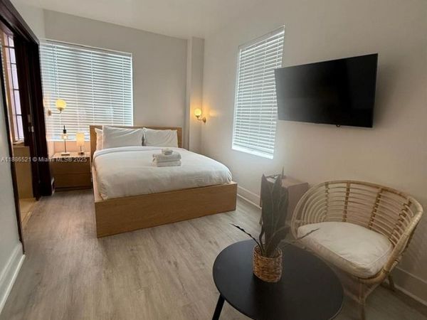 1036 Ocean Dr, Unit B309, Miami Beach, FL 33139