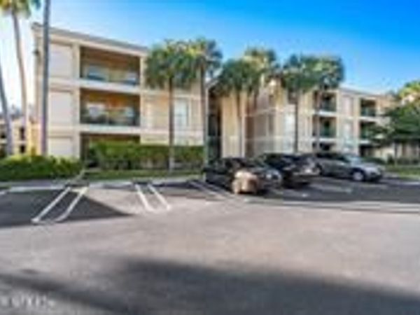 833 RIVERSIDE Drive, Unit 835, Coral Springs, FL 33071
