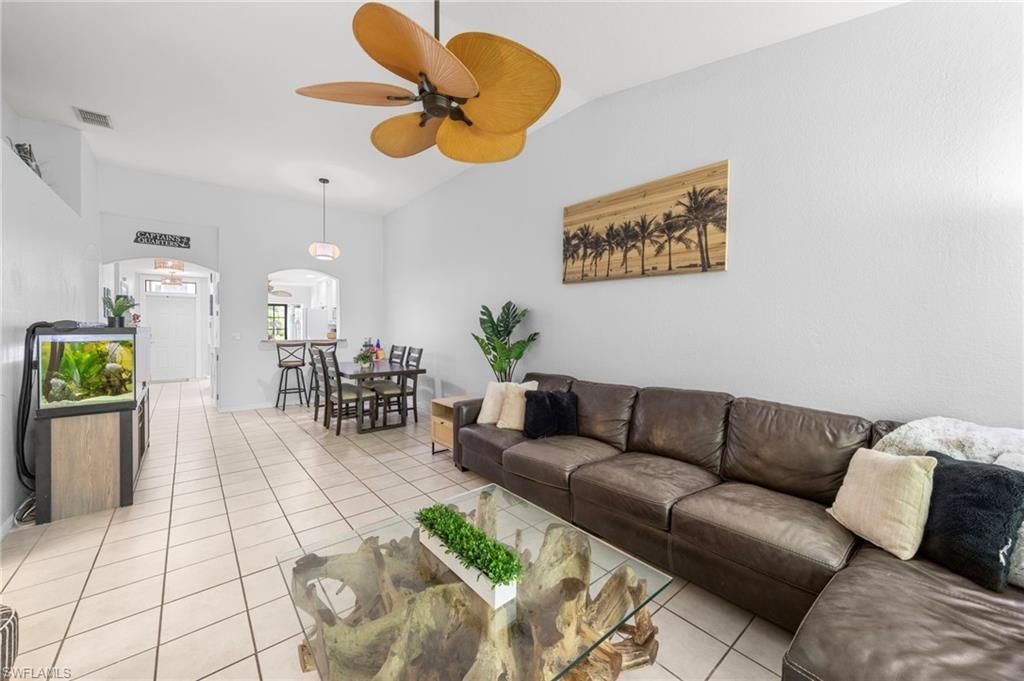 7715 Woodbrook Cir, Unit 3402, Naples, FL 34104 Photo