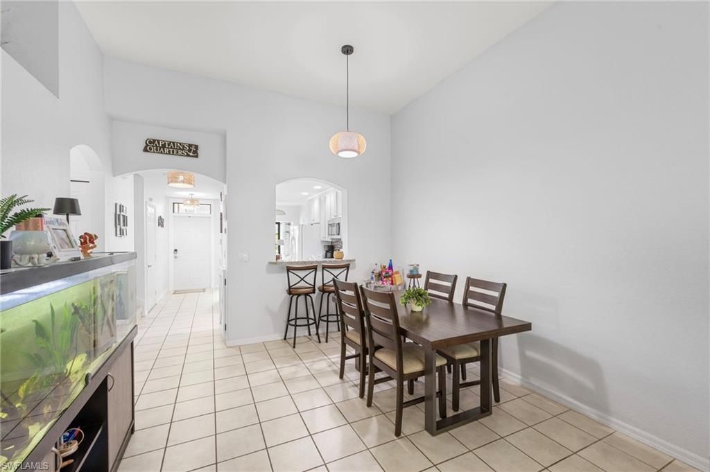 7715 Woodbrook Cir, Unit 3402, Naples, FL 34104 Photo