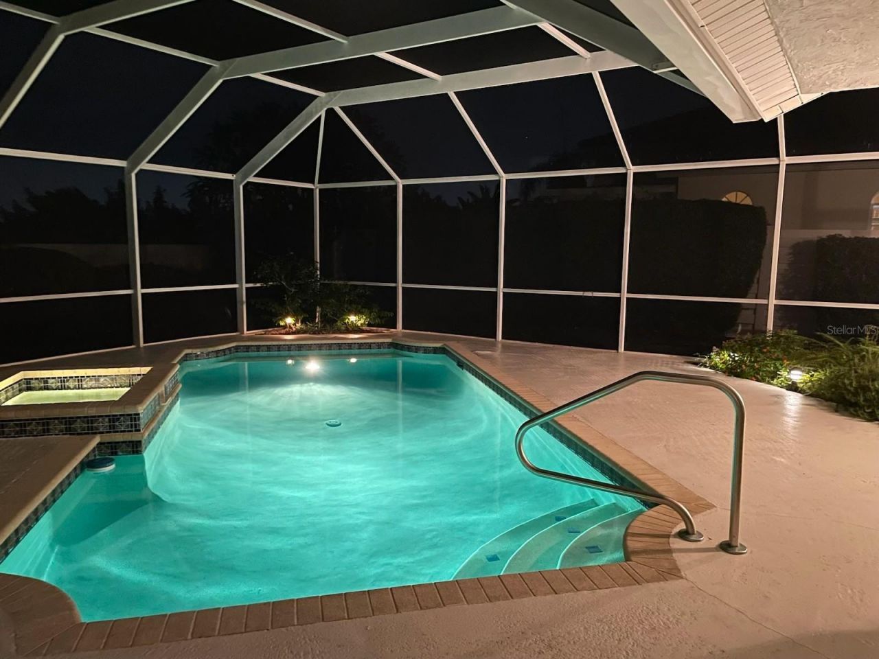 4817 61st Avenue Drive W, Unit 10B, Bradenton, FL 34210 Photo