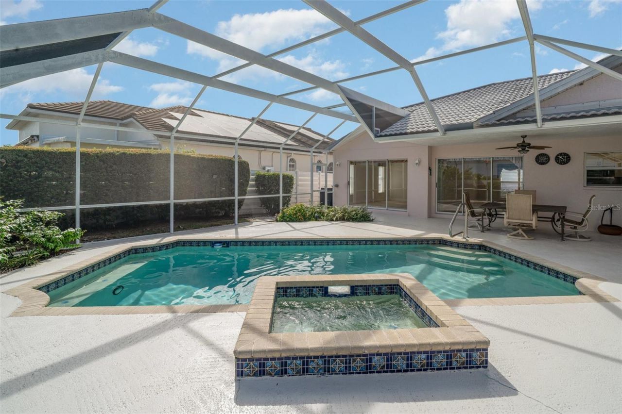 4817 61st Avenue Drive W, Unit 10B, Bradenton, FL 34210 Photo