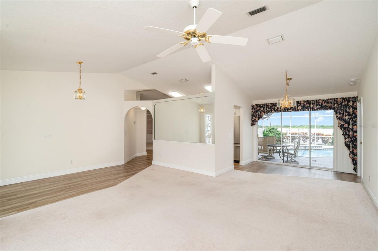 4817 61st Avenue Drive W, Unit 10B, Bradenton, FL 34210 Photo